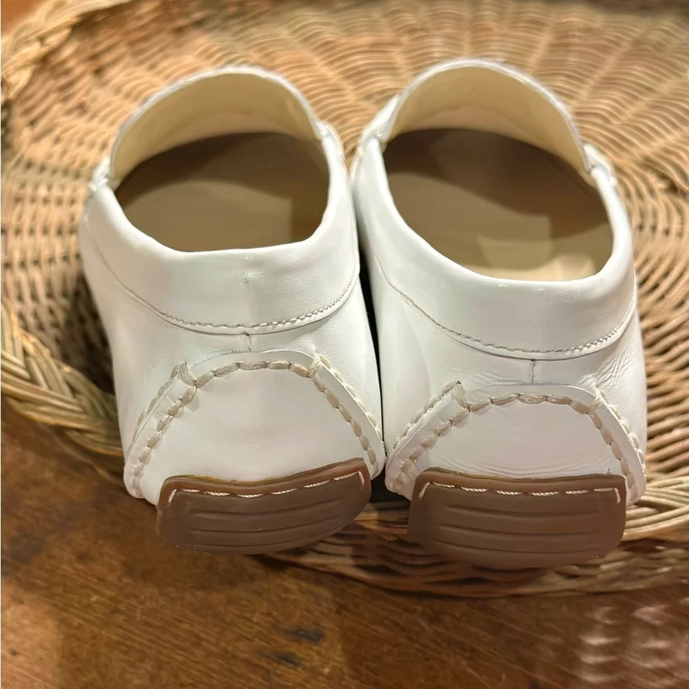 Michaels White Leather Summer Ready Slip On Driving Women's Loafers Flats
